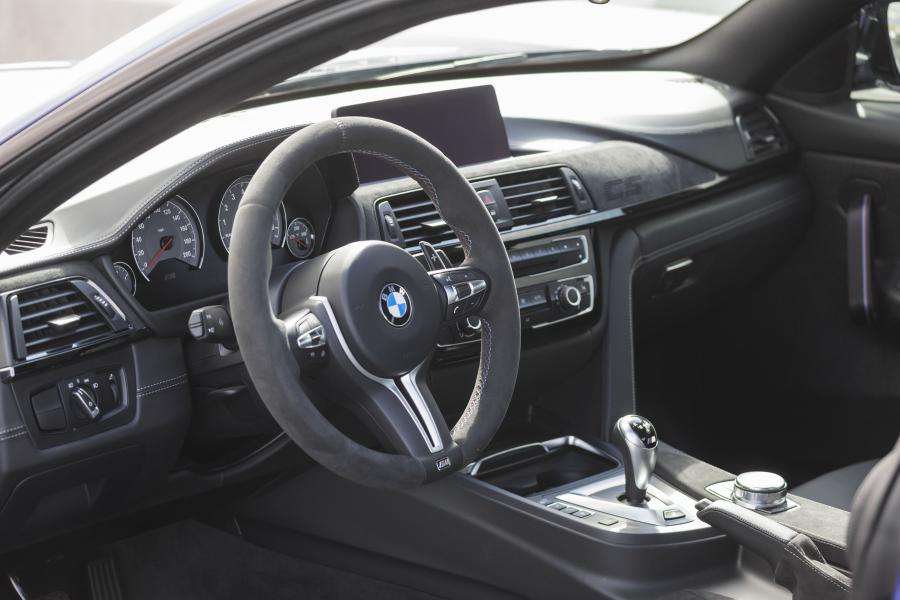Интерьер BMW M4 CS (F82) 2018 года  (NA) (фото 9 из 40)
